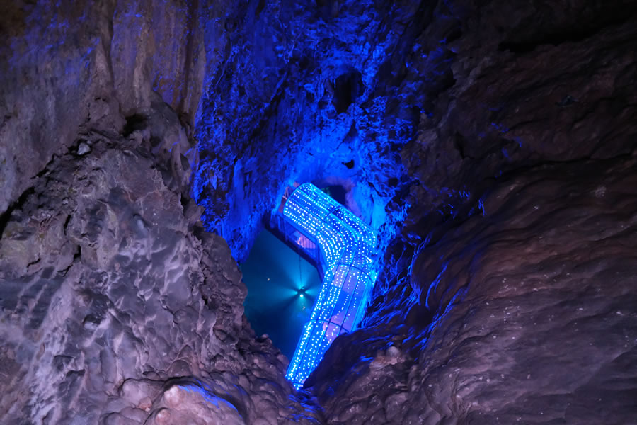 日本三大鍾乳洞 龍泉洞
